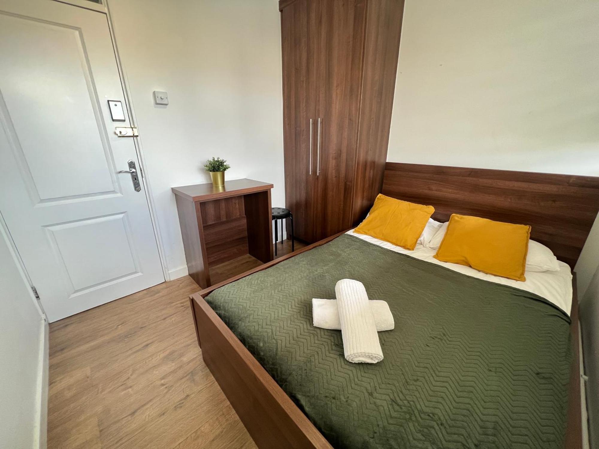 London Central Budget Rooms Екстер'єр фото